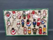 VTG Commodore Wooden Hand Painted Christmas Tree Ornaments #8097 21 Count In Box