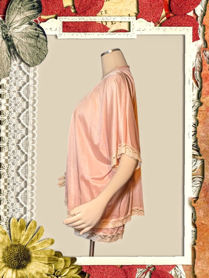 UNDERCOVER WEAR 3 Piece Pajama Set Cami Top Short Robe Boy Shorts Women's Small - Image 4 of 4