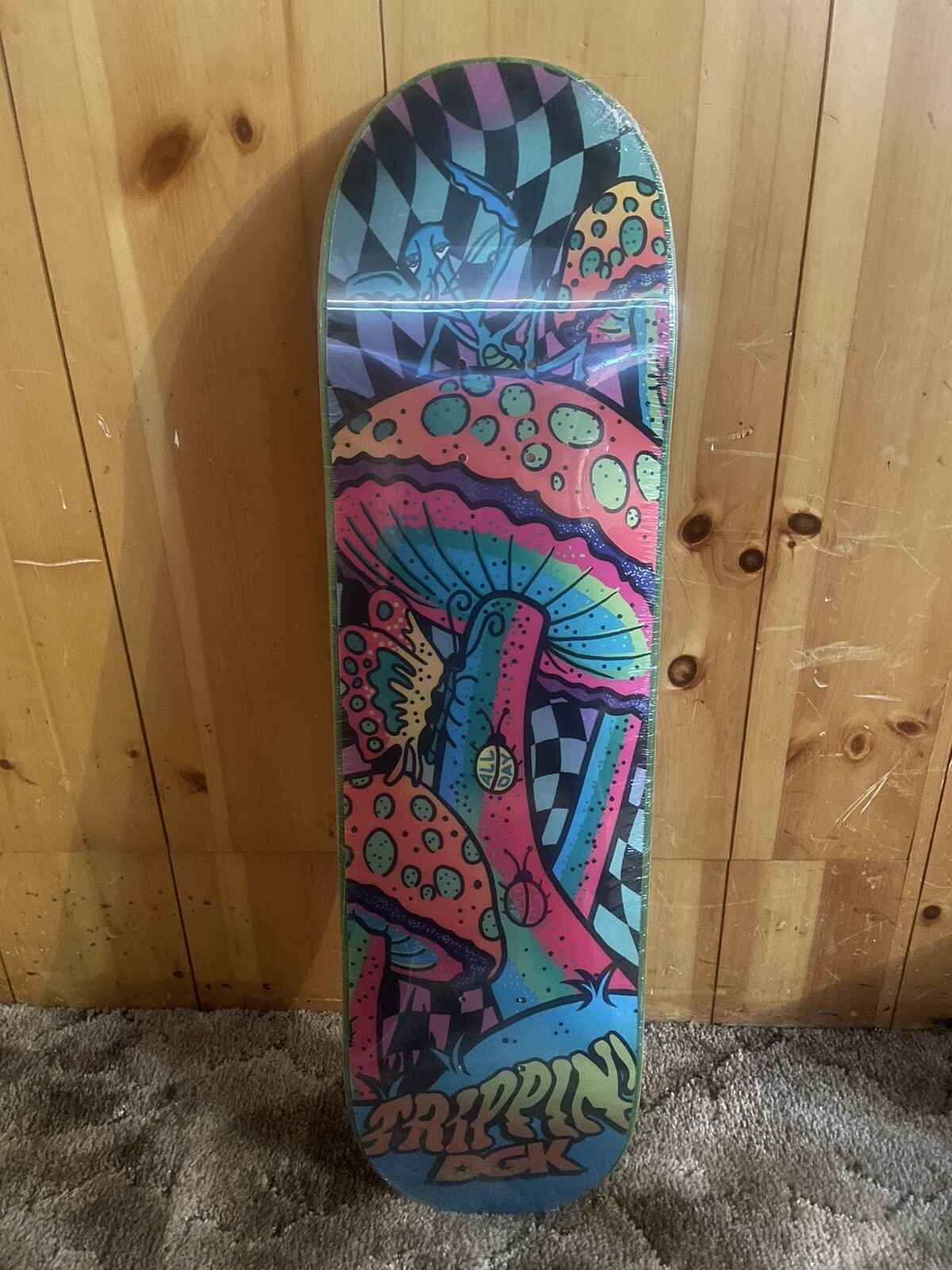 DGK Skateboard Deck Trippin 8.25 Lenticular Holographic Skate-image