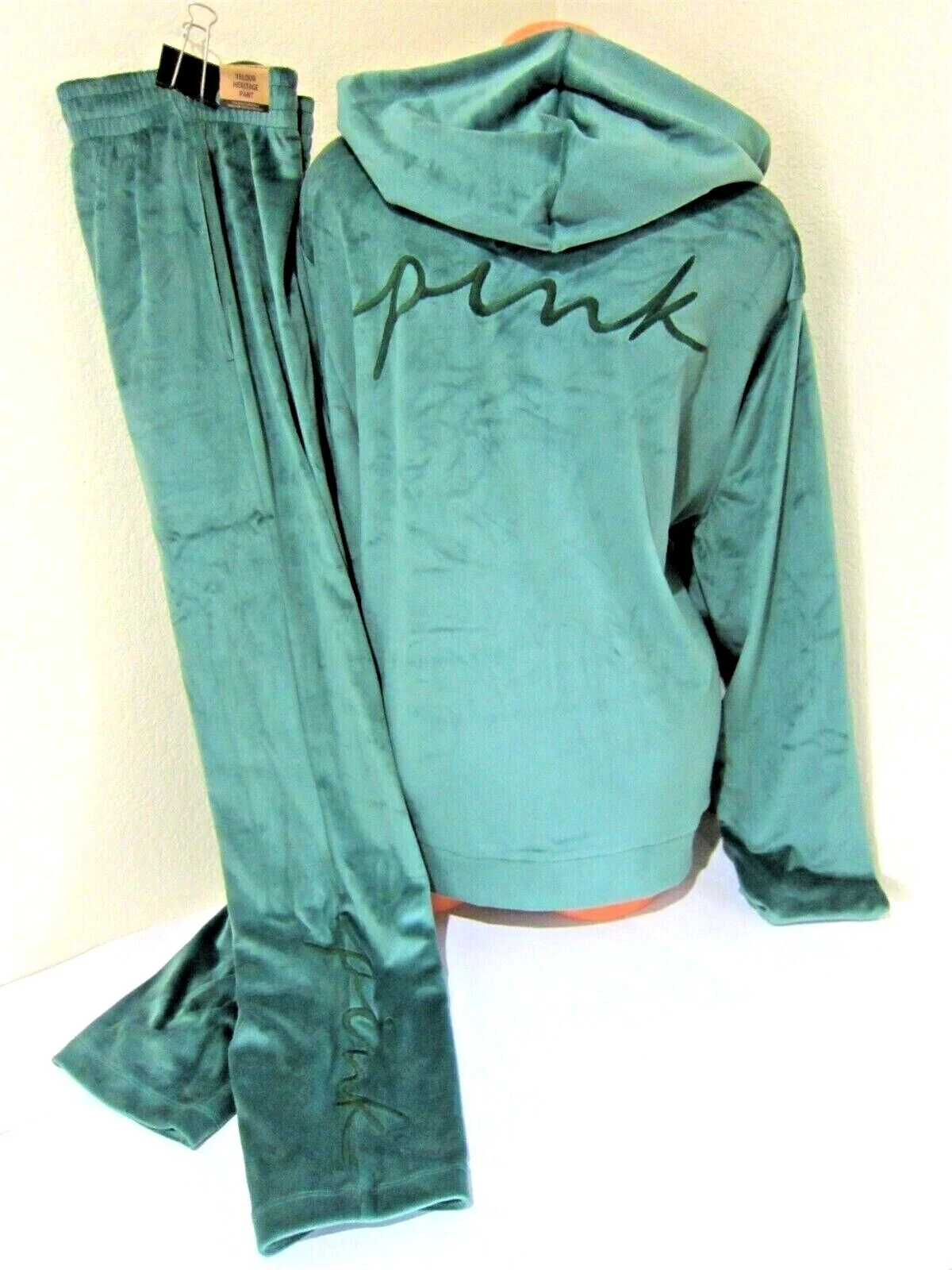 VETEMENTS Victoria Secret ROSA VERDE SCRITTA LOGO VELLUTO FELPA FELPA CON CAPPUCCIO HERITAGE PANT XXL SET