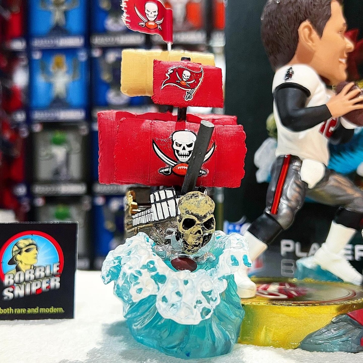 Buccaneers Release First Tom Brady Photos In Uniform Fox Business - Foto 11