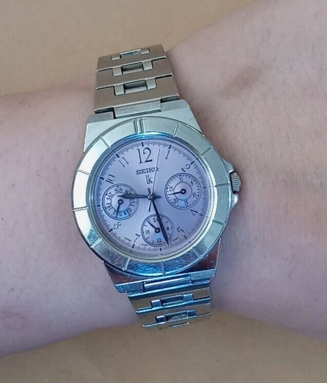 Beautiful Ladies Seiko Lukia 5Y89-0B30 Watch Purple Dial Beautiful Ladies Seiko Lukia 5Y89-0B30 Watch Purple Dial