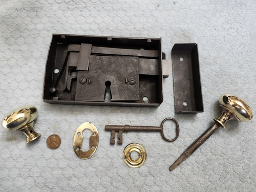 Colonial Box Lock English LH Restored 6 Inch - Picture 3 of 4