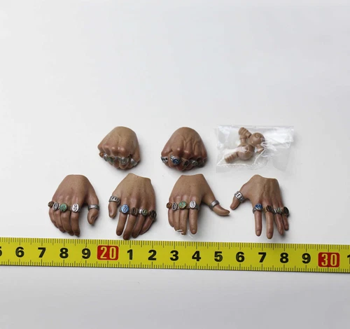 Figura Manos Hot Toys MMS211 Iron Man 3 El Mandarín 1/6 Accesorios Coleccionables