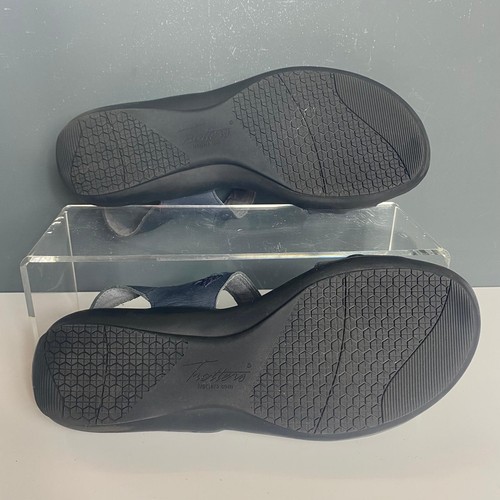 TROTTERS - Comfort Kip Sandal - Blue Leather - Size 6.5N /39.5 - Picture 20 of 22