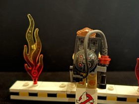 LEGO DR. PETER VENKMAN MINIFIGURE (gb002 / 21108) W/PROTON PACK & GHOST TRAP