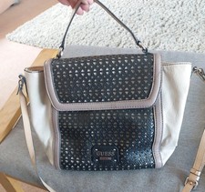 Borsa a tracolla GUESS nera taglio laser interno senza macchie!