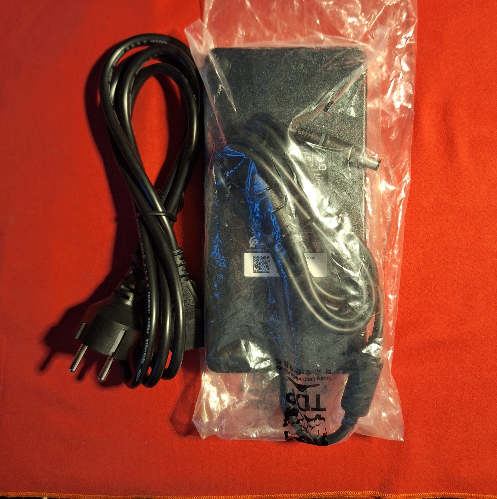 Chargeur Dell 240W 03KWGY LA240PM160 alimentation PC portable 19.5V 12.3A