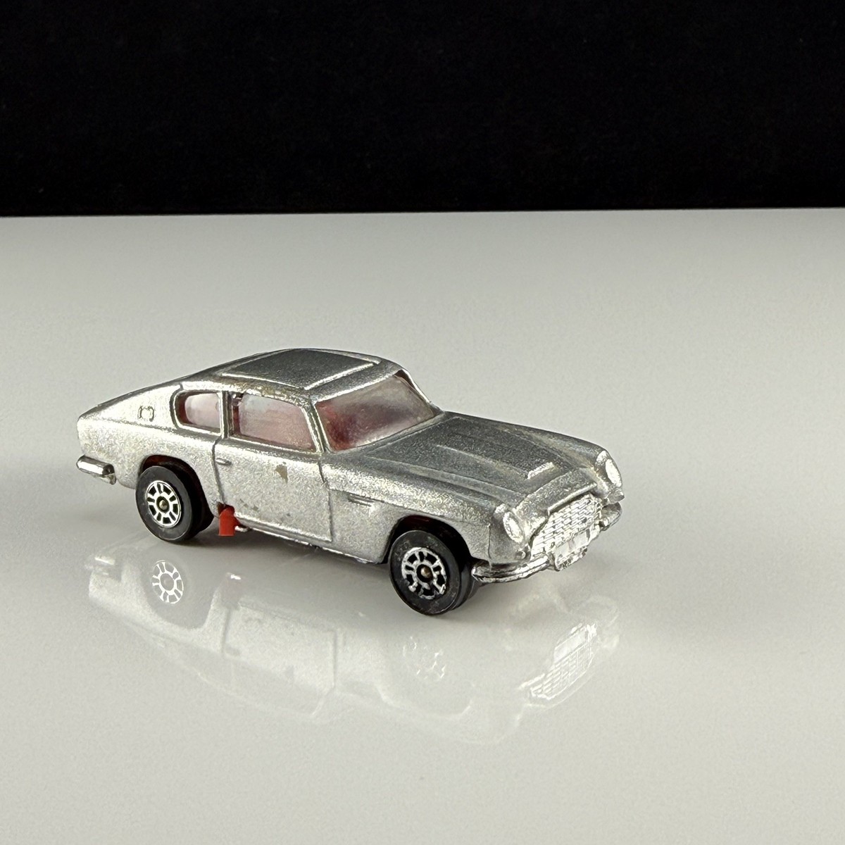 Nice Corgi Toys 1979 Aston Martin DB6 James Bond 1/64 Diecast Made