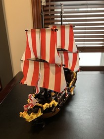 Lego Pirates #10040 &ldquo;Black Seas Barracuda&rdquo; (2002), Used, Very Good Cond,Complete