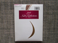 Hanes Silk Reflections Silky Sheer None-Control Sandalfoot Pantyhose, Size E-F