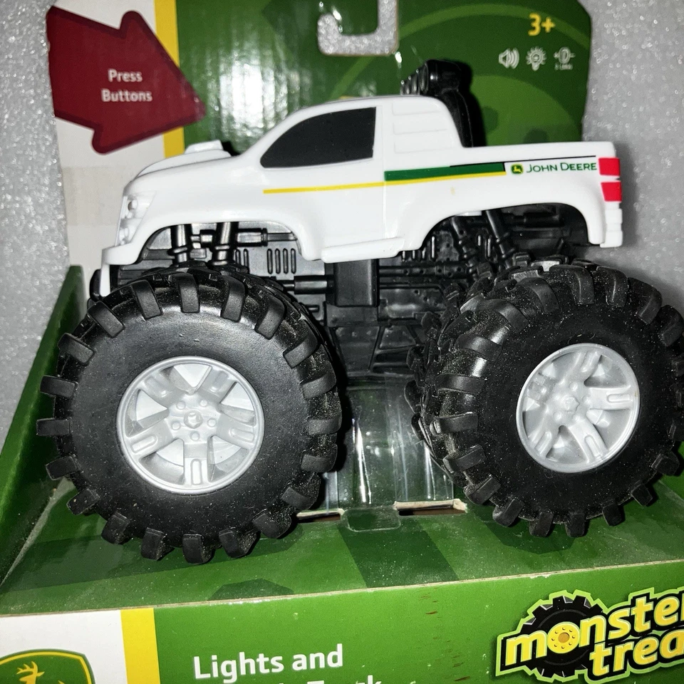 Camión oficial John Deere Monster Treads luces y sonidos blanco Foto 2 de 4