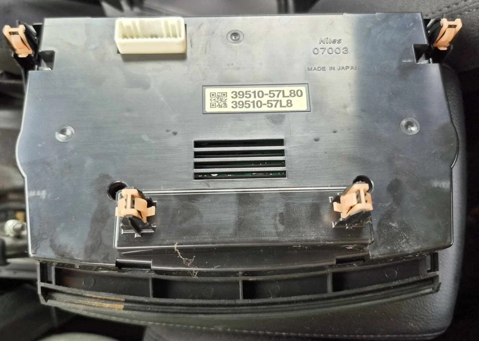 2010-2013 Suzuki Kizashi OEM Heater AC Temp Control w/o Heated Seats 39510-57L80 - Image 2 of 4