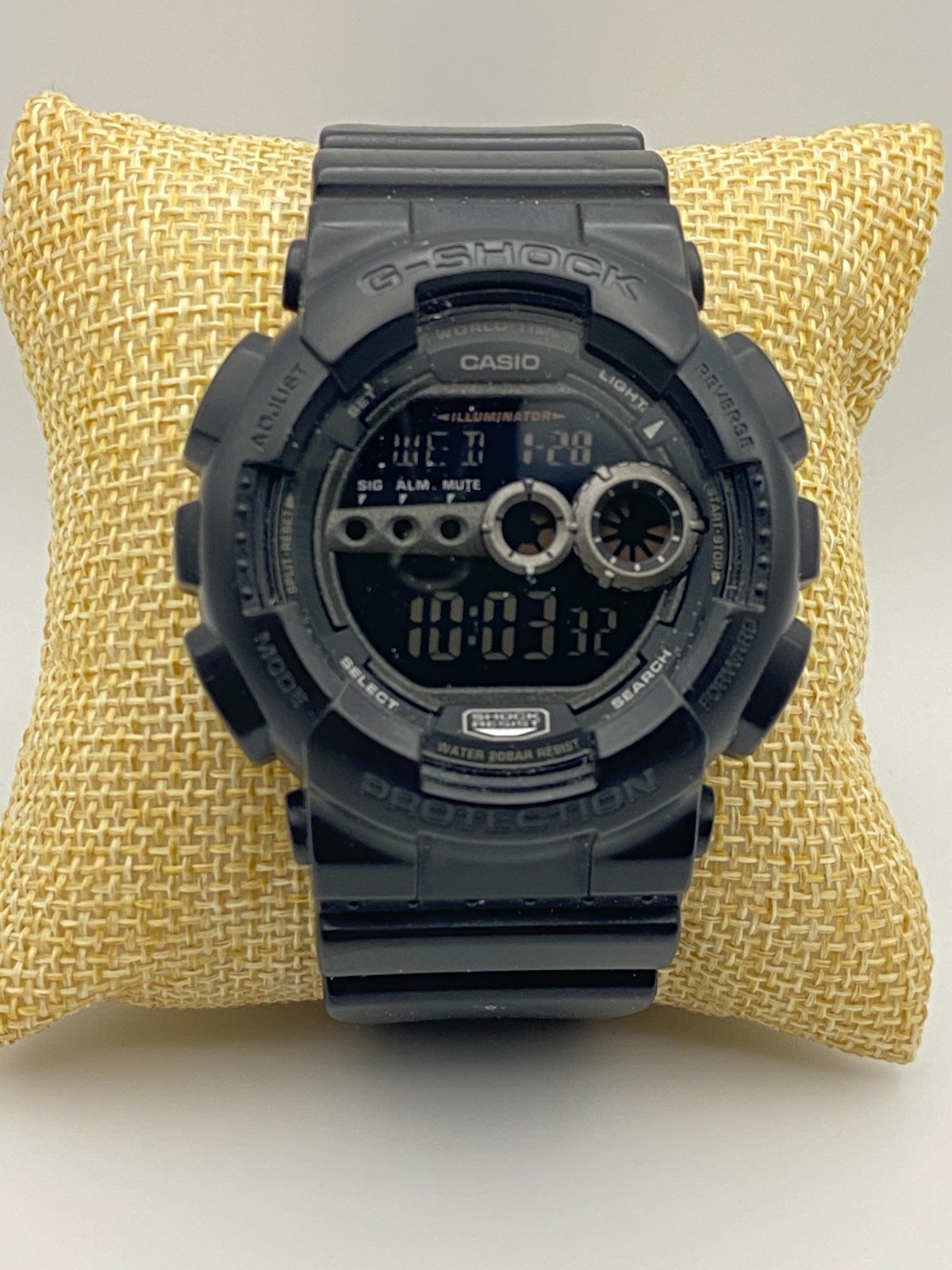 Casio G-Shock Men's Watch Negative Display GD-100 WR 20Bar Chronograph Alarm