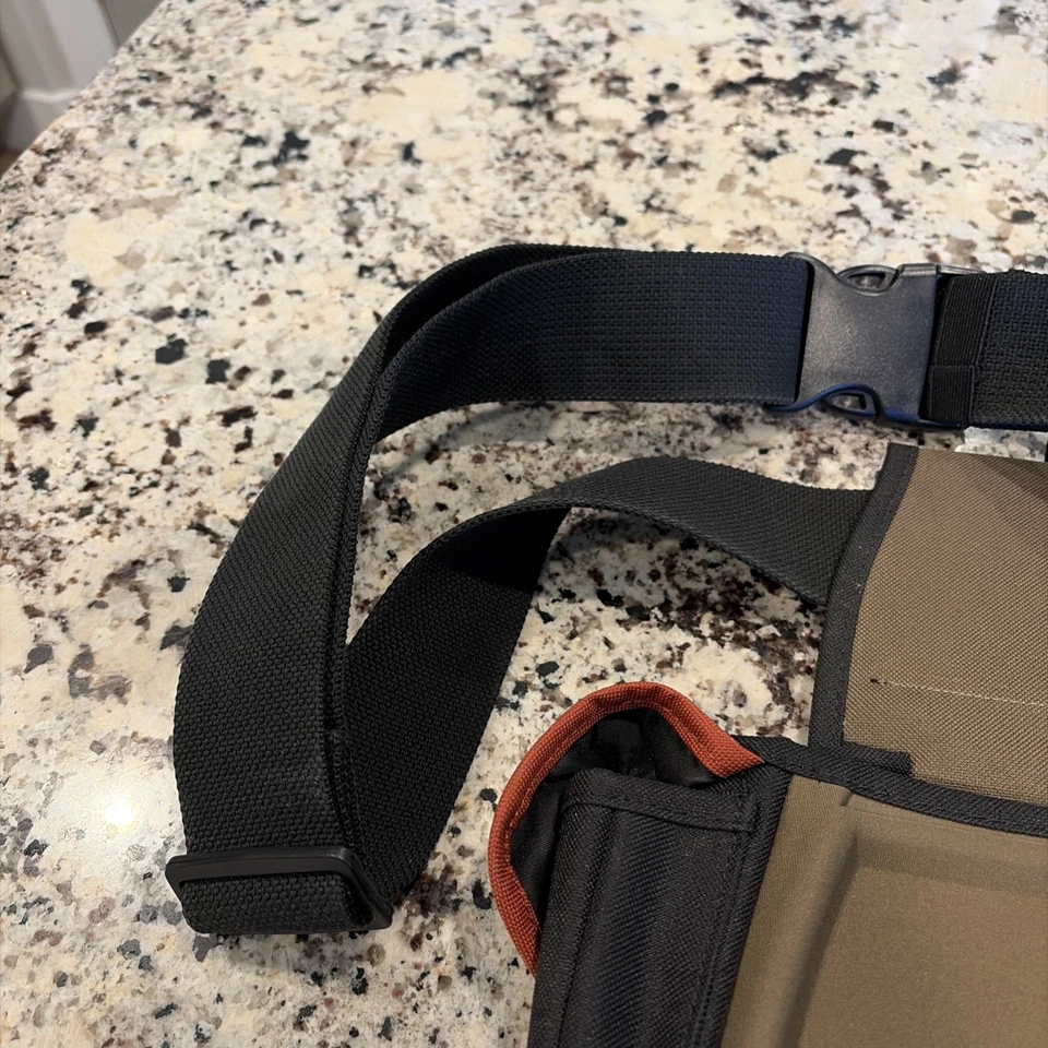 Bolsa de tiro Allen Eliminator básica doble compartimento con cinturón negra y oliva Foto 2 de 4