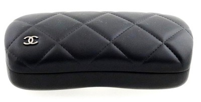 Authentic CHANEL Black Cambon Quilted Clamshell Leather  display picture 2