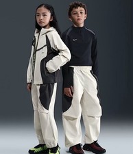 Nike Tech Big Kids Woven set Hoodie II3623-072 II3626-072 Size Medium