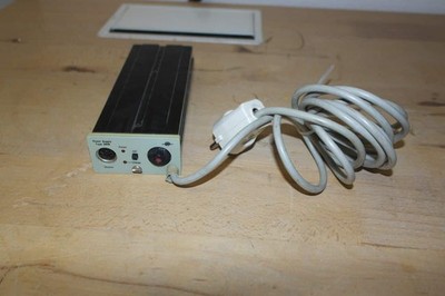 Bruel & Kjaer  2808 Netzteil / Ladegerät /  Portable  Power supply
