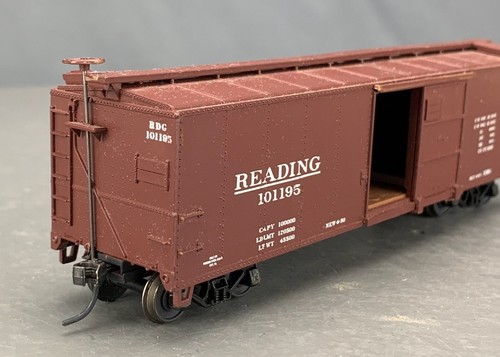 HO Walthers RTR 40’ Steel Boxcar Reading X-29 #101195 con ruedas de metal KD HO8321 | Condition: Used