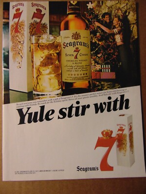 1982 SEAGRAM'S 7 Couple Share Christmas Cheer vintage art print ad 