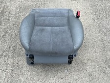 Mercedes ML W163 270 CDI Sitzkonsole Sitzschiene Sitzwanne Beifahrersitz Schiene