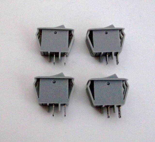 4 BBT Brand Heavy Duty Marine Grade on/off 15 amp 12 volt Rocker Switches eBay