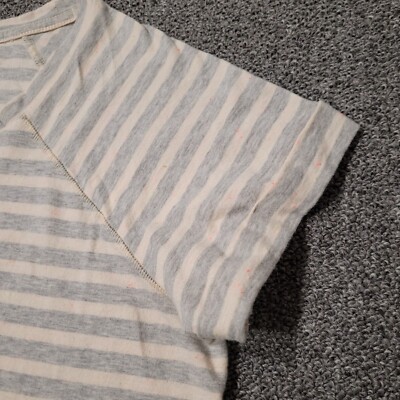 Columbia Sportswear Company T-Shirt Womens Large Omni-Wick Ivory