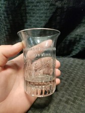 Vaso fuente de soda con logotipo Moxie en relieve temprano de 4" de alto y BONITO.