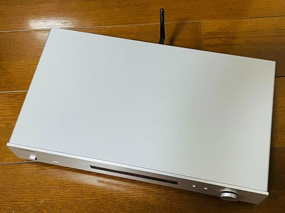 Yamaha NP-S303 Network Player RCA Analog Audio Highreso sound source Streaming - Image 2 of 4