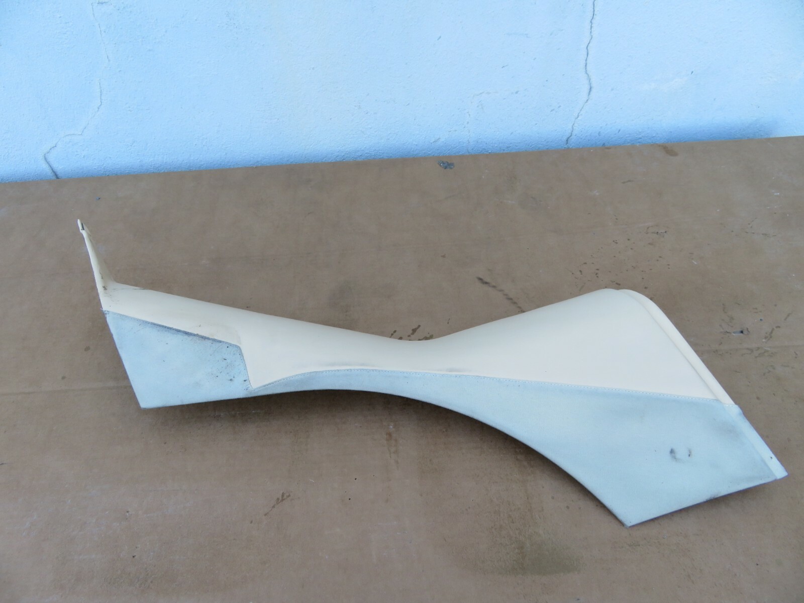 1999-2004 BENTLEY ARNAGE REAR RIGHT PASSENGER SIDE C PILLAR COVER PANEL TRIM OEM