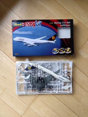 WIE NEU Revell easykit 06641 Lufthansa Flugzeug Boeing 747 Modellbau