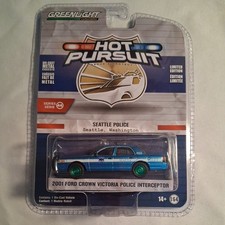 CHASE Greenlight Hot Pursuit Seattle Police 2001 Ford Crown Victoria  1:64