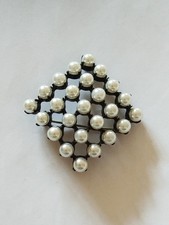 Rautenförmige Brosche Schwarz/Weiß Metall &...
