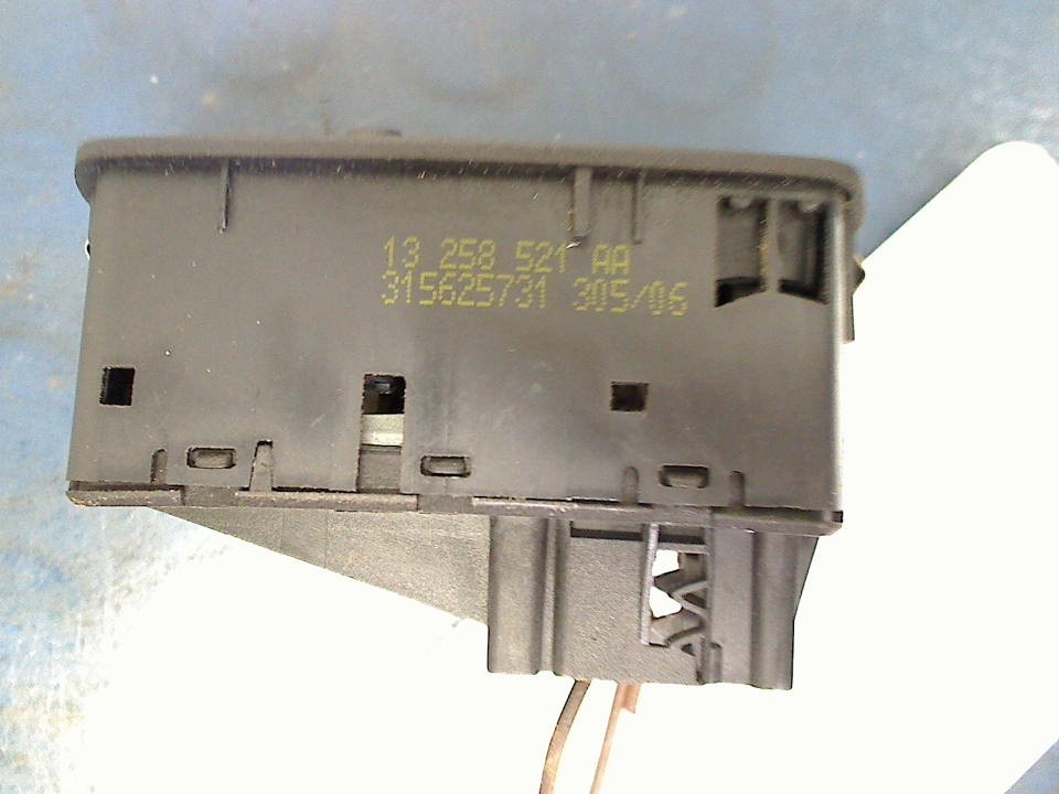 SWITCH FOR ELECTRIC VAUXHALL CORSA D 2006 LEFT FRONT WINDOW REGULATOR 13258521AA