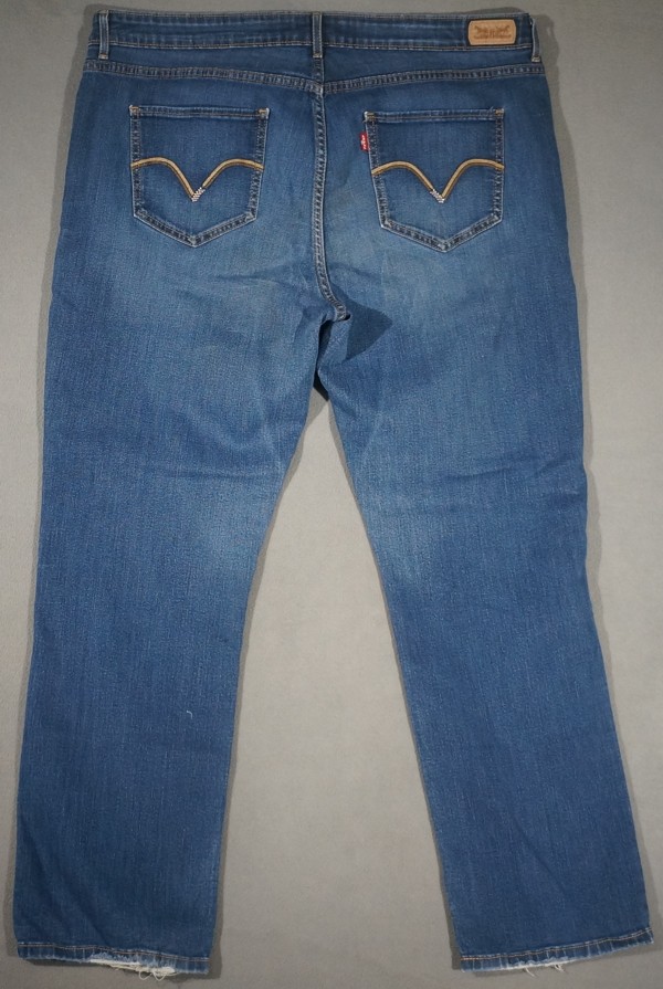 XB15414 ***LEVI'S*** PERFECLY SHAPING 512 STRAIGHT LEG WOMENS JEANS sz22 MEDIUM thumbnail 3