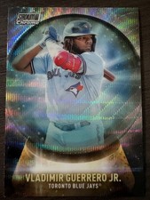 2021 Topps Stadium Club Chrome Crystal Ball Wave Refractor Vladimir Guerrero Jr