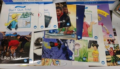 Superkids Library, First Grade, 17 Books, Unit 1-16 And Review 
