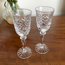 Set of 2 Clear Stemmed Glass Wine Glasses, Cut Crystal Pattern, Classic