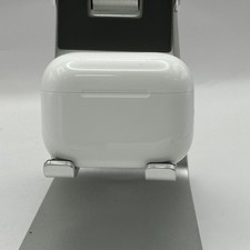 Apple AirPods Pro 3 USB-C White w/ Charging Case/ Charger - Excellent Condition