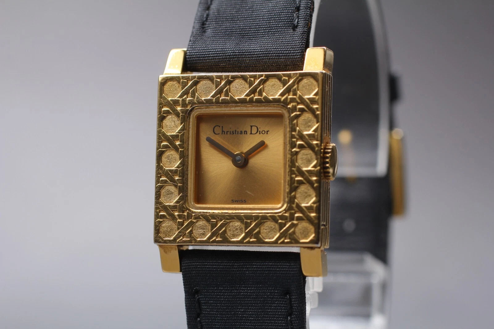 【Exc+5】 Montre à quartz femme vintage Christian Dior D60 159 La Parisien du Japon