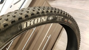 maxxis ikon 27.5 x2 8