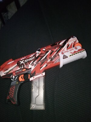 ZURU X SHOT Hyper Gel Clutch Blaster 150 FPS Ages 14+