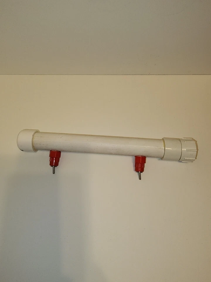 Riego automático de pollo  Foto 3 de 4