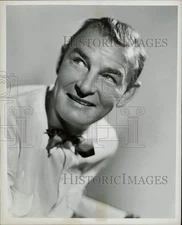 1947 Press Photo Ed "Archie" Gardner, entertainer - kfx36027