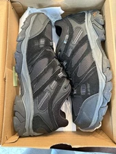 Men's Size 12X Hi-Tec Men's Ravus Low Black Shoes