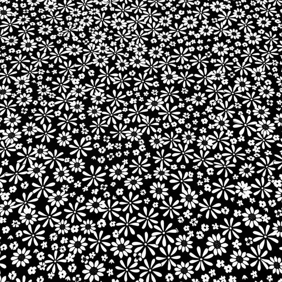 Tela Spandex Estampado Margaritas Blanco y Negro 4 Vías Elástico por Yarda para Trajes de Baño Foto 2 de 4