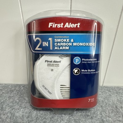 First Alert SC05CN 2 in 1 Battery Operated Smoke & Carbon Monoxide Alarm NEW