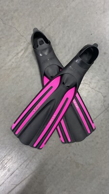CLEARENCE SALE !!OCEANIC Viper Fins SCUBA FULL FOOT BLK/HOT PINK (Size S)