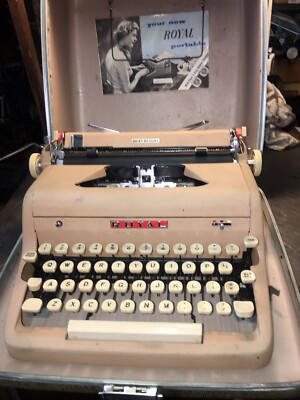 1950S Brown Royal Quiet De Luxe￼ Recondition portable