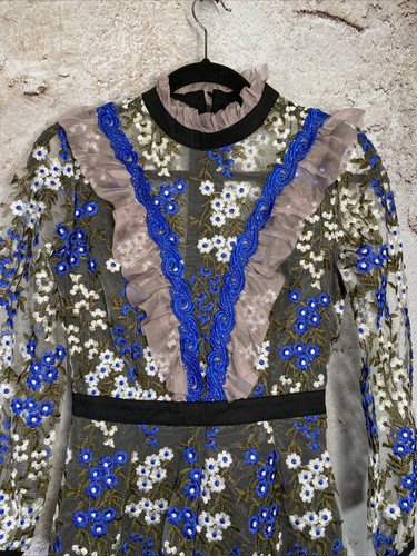 Cocoon Lovely Shorts Jumpsuit Small Blue White Black Flowers Plunge Neck NWT W23 - Picture 14 of 18